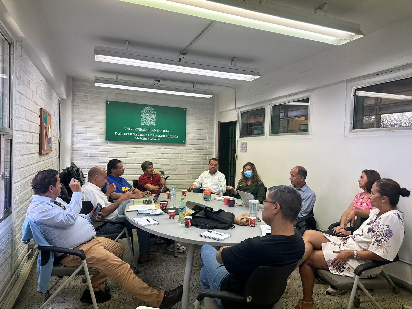 Espacio-de-relacionamiento-con-el-Observatorio-de-la-Secretaría-Seccional-de-Salud-de-Antioquia-y-el-Observatorio-de-Políticas-Públicas-del-Distrito-de-Medellín.jpeg