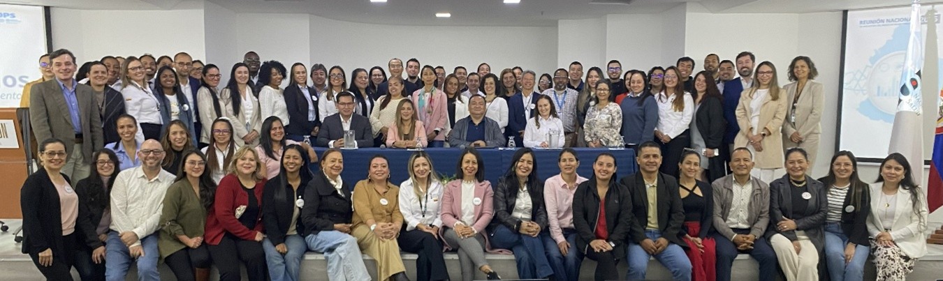 Equipos estratégicos para vigilancia en salud pública, departamentos, distritos e INS.